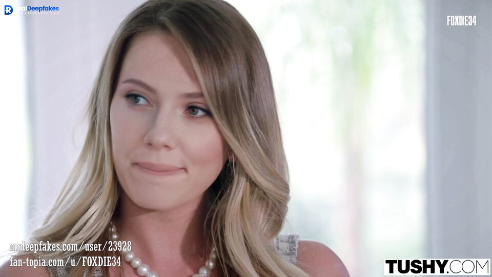 Sexy blonde Scarlett Johansson gets anal orgasms / real fakes