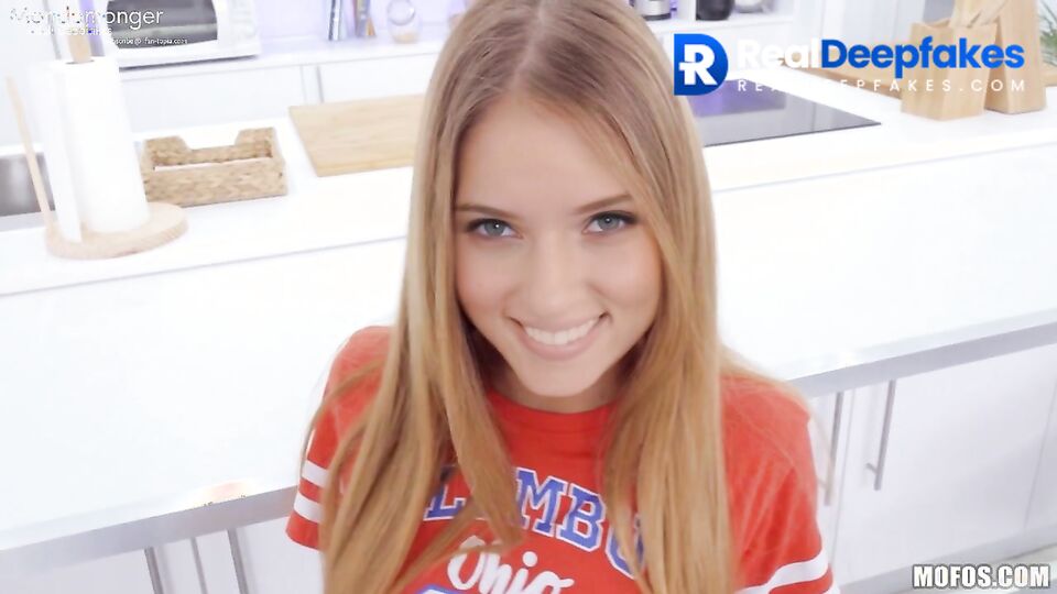 Dirty Scarlett Johansson showing ass hole and cunt, real fake